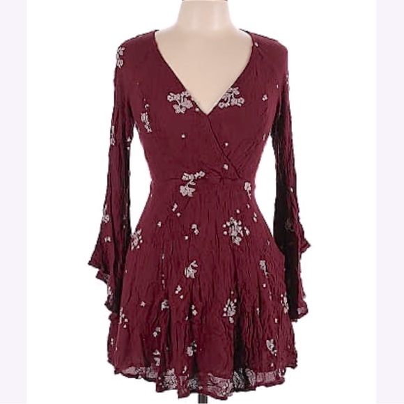 Free People Dresses & Skirts - Free People Burgundy Dress with Flowers